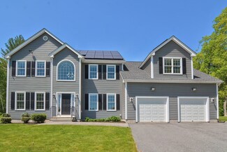 573 Roosevelt Dr, Northbridge, MA 01534