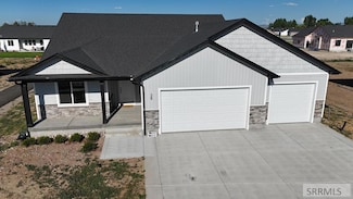 38 N White Pine Ln, Rigby, ID 83442