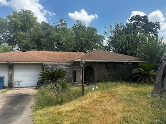 4631 Sandydale Ln, Houston, TX 77039