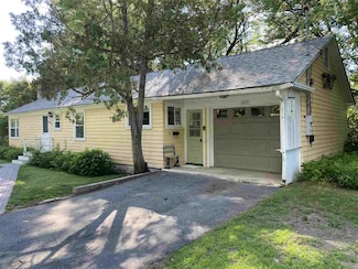 61 Fairview St, Littleton, NH 03561