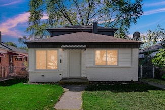 112 W 155th St, Harvey, IL 60426