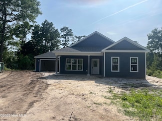 121 Pine Needle Cir, Cape Carteret, NC 28584