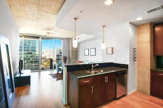 360 Nueces St Unit 1318, Austin, TX 78701