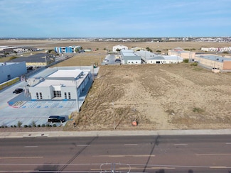 6424 Sinatra Pkwy, Laredo, TX 78041