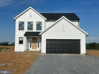 11 Family Dr, Carlisle, PA 17015