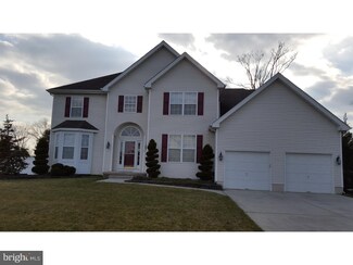 4 Sterling Ct, Blackwood, NJ 08012