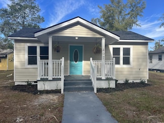 407 Gruber St, Walterboro, SC 29488