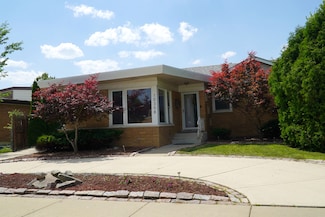 10308 S 51st Ct, Oak Lawn, IL 60453