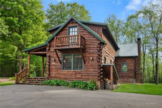 415 Gardner Rd, Hidden Valley, PA 15502
