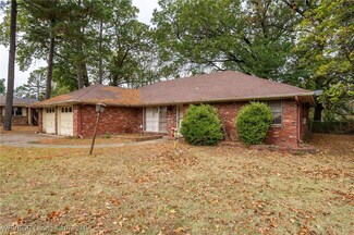 1725 N 46th Cir, Fort Smith, AR 72904