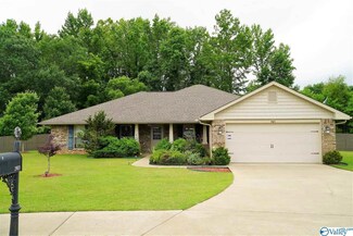 29833 Applewood Ln NW, Harvest, AL 35749