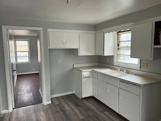 4566 N 28th St, Milwaukee, WI 53209