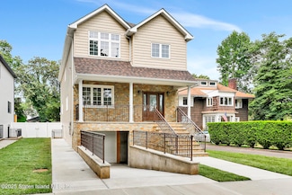 148 Clinton Ave, Staten Island, NY 10301