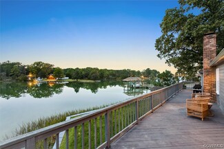 2 E Sandy Point Rd, Poquoson, VA 23662