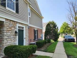 1108 Alameda Blvd Unit 36, Troy, MI 48085