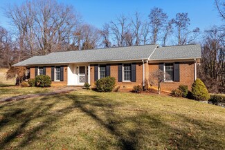 303 Audubon St, Staunton, VA 24401