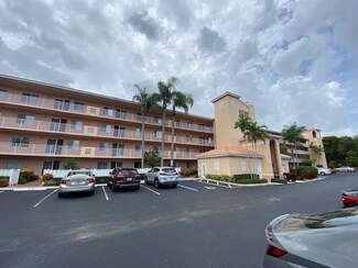 5746 Crystal Shores Dr Unit 404, Boynton Beach, FL 33437