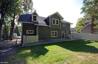 4 Jones Dr Unit 1, Morristown, NJ 07960