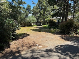 20 Sand Dollar Dr, Florence, OR 97439