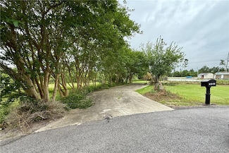 7491 Pine Aly Ln, Lake Charles, LA 70605