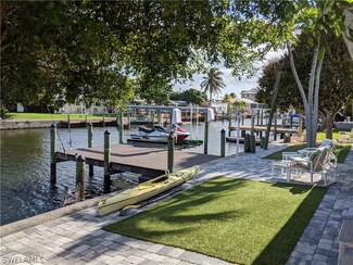 2773 Bruce St, Matlacha, FL 33993