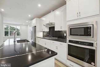 466 Altezza Dr NE, Washington, DC 20017