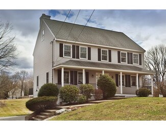 1040 W Lowell Ave, Haverhill, MA 01832