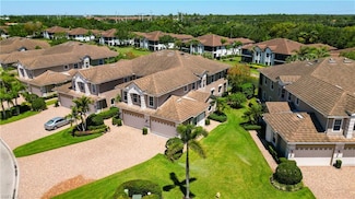 4752 Stratford Ct Unit 1404, Naples, FL 34105