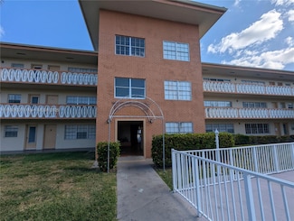 11855 NE 19th Dr Unit 4, North Miami, FL 33181