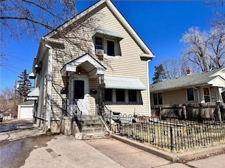 947 6th St E, Saint Paul, MN 55106