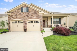 34 Ravenna Dr, West Berlin, NJ 08091
