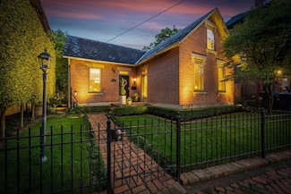 307 E Sycamore St, Columbus, OH 43206