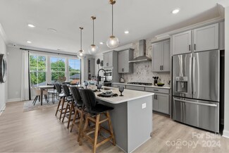 1812 Blanche St, Charlotte, NC 28262