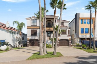 5904 Laguna Cir N, South Padre Island, TX 78597
