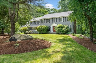 80 Adirondack Dr, East Greenwich, RI 02818