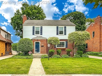 1221 Lyons Ave, Royal Oak, MI 48073