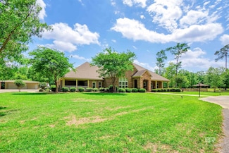 917 Rockaway Creek Rd, Atmore, AL 36502