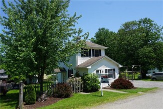 208 2nd St, Slickville, PA 15684