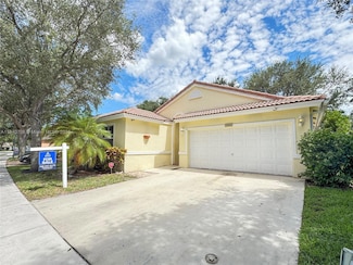 5462 NW 49th Ct, Coconut Creek, FL 33073