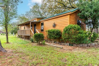 1224 County Road 1436, Bogata, TX 75417