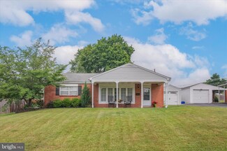 21 Laurel Ln, Plymouth Meeting, PA 19462