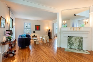 57 Dryads Green, Northampton, MA 01060