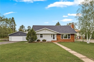 922 Lincoln St, Spooner, WI 54801
