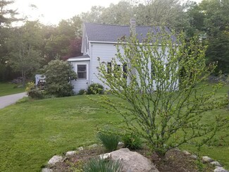 251 Union St, Whitinsville, MA 01588