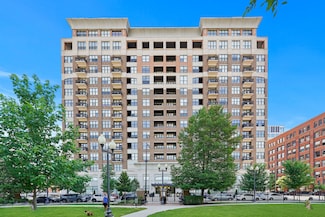 849 N Franklin St Unit 920, Chicago, IL 60610
