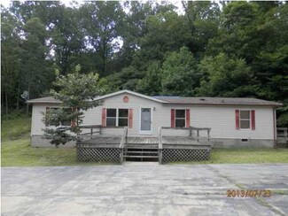 10221 Squirrel Rd, Tell City, IN 47586