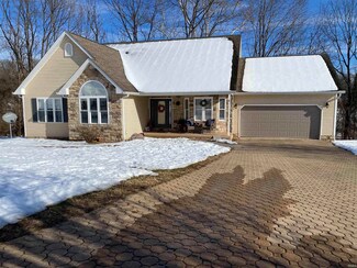 321 Glenview Dr, Bedford, IN 47421