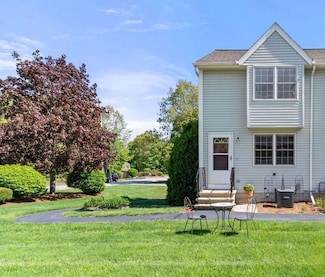 5 Kennedy Dr Unit 1, North Chelmsford, MA 01863