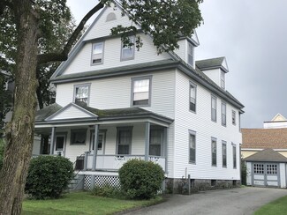 30 Shaffner St, Worcester, MA 01605
