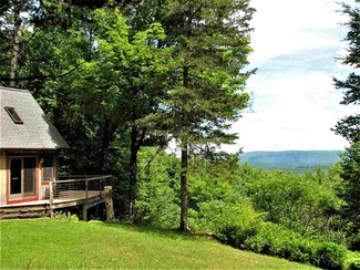 858 Bullock Dr, Guilford, VT 05301